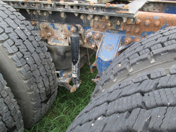 #46168-•-inop-2006-mack-613-vision-t/a-daycab-truck-tractor-1m1ak06yx6n010204-image-5