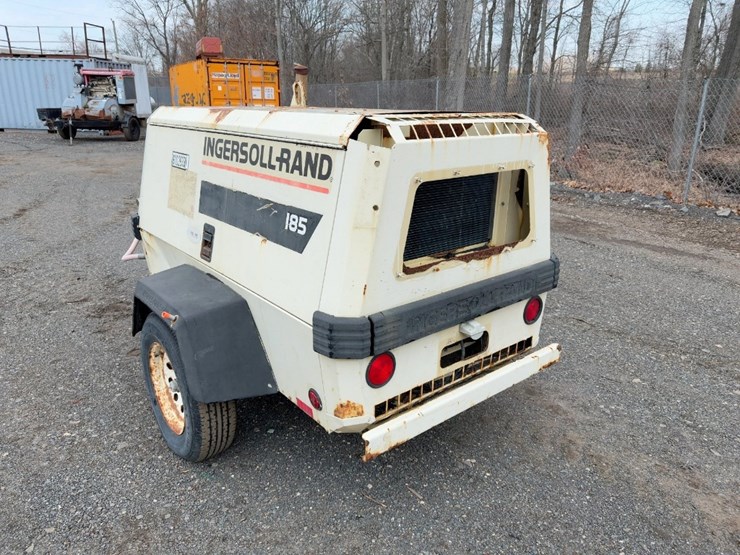 2015-ingersoll-rand-185-image-3