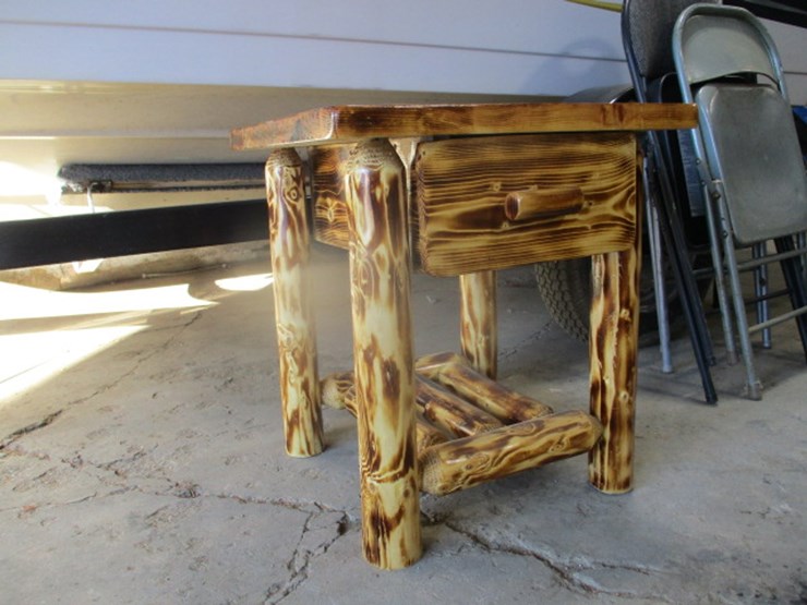 #7134-•-single-drawer-nightstand-image-1