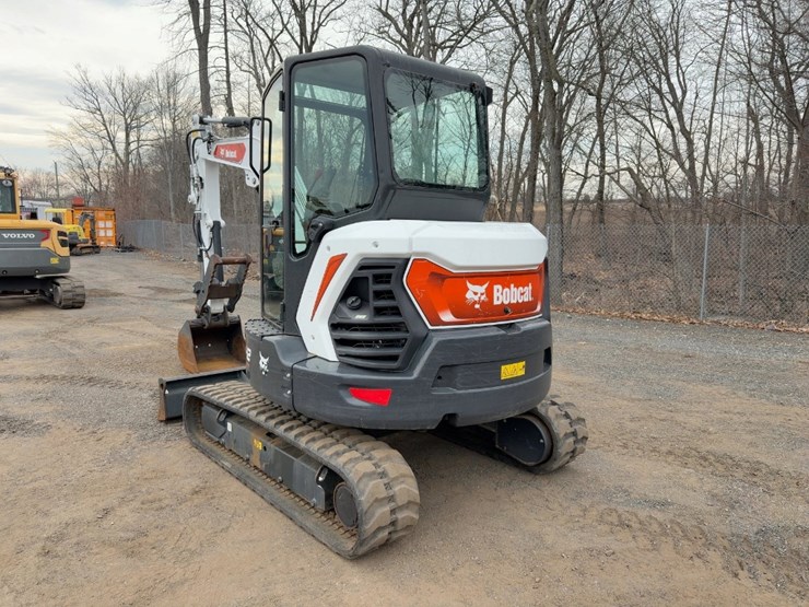 2023-bobcat-e42-image-3