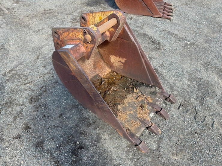 john-deere-310-image-1