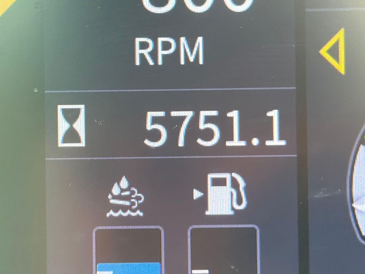 2020-deere-744l-image-28