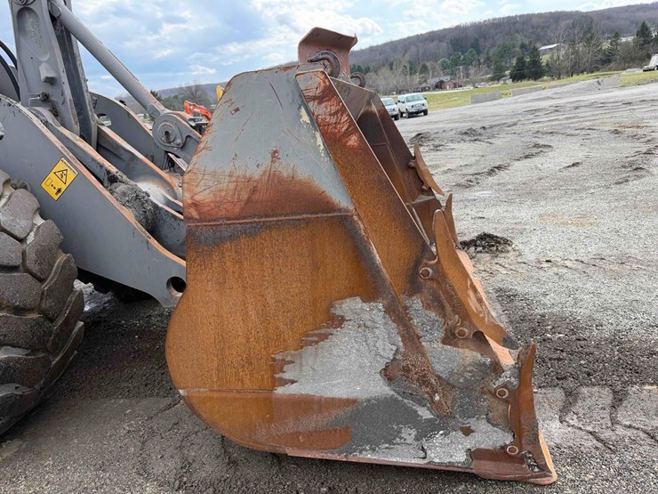 volvo-l180e-image-14