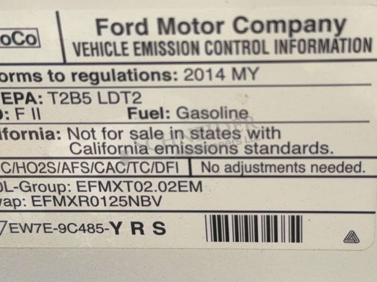 2014-ford-escape-titanium-image-25