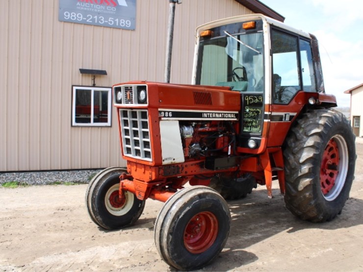 international-986-image-3