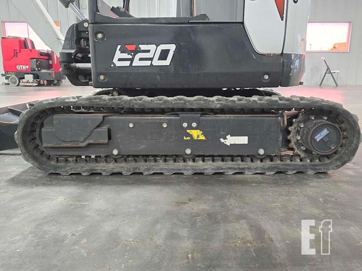 2022-bobcat-e20-image-27