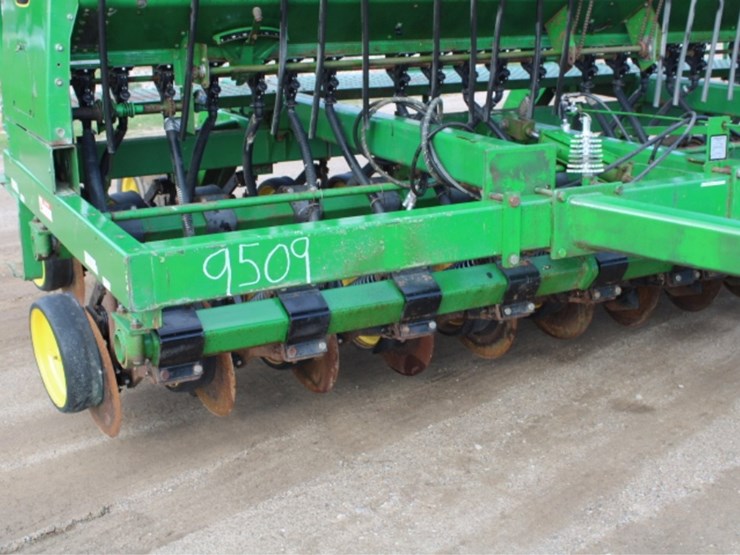 john-deere-750-image-6