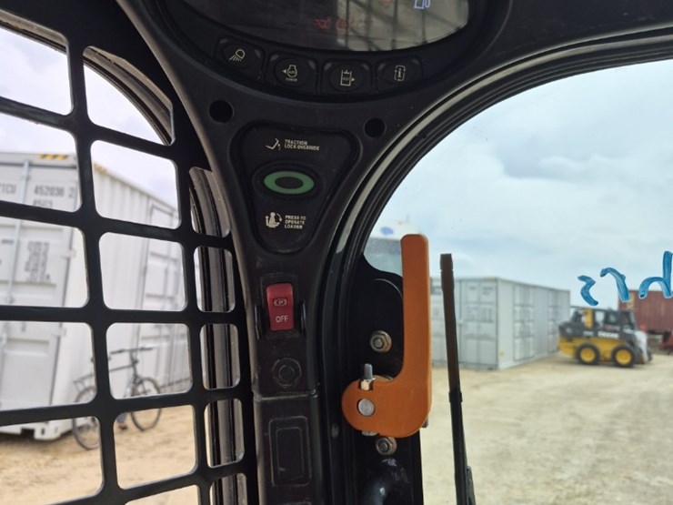 2024-bobcat-s450-image-15