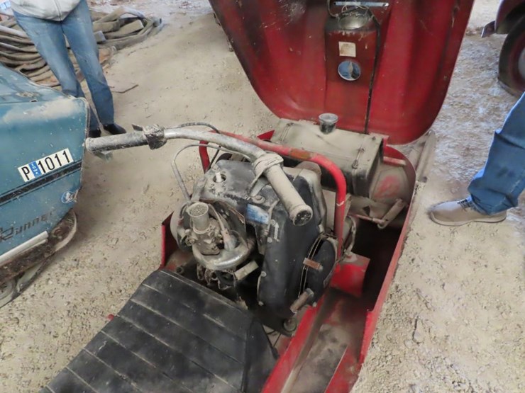 vintage-bolens-sprite-293-snowmobile-for-restore-or-parts-image-6