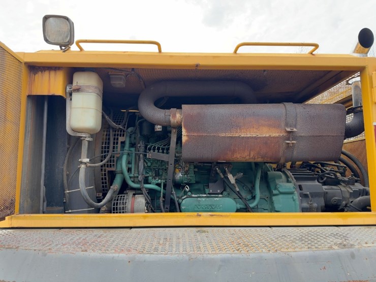 1994-akerman-ew200-image-24