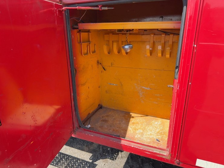 2007-ford-f750-xl-image-14