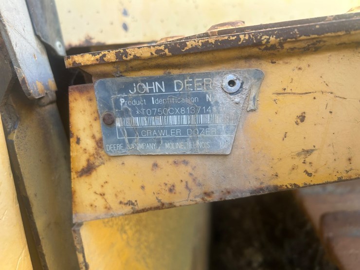 1995-deere-750c-image-11