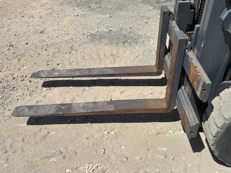 komatsu-fg25-8-image-5