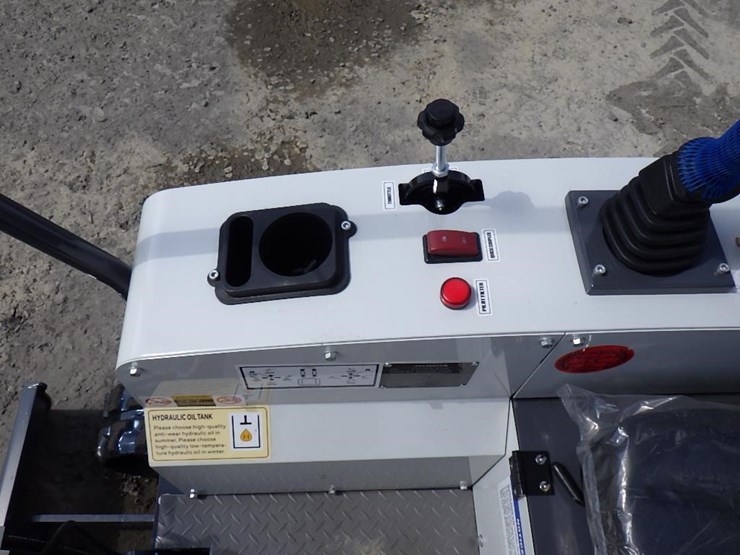 2026-bttl-et15h-6-hydraulic-excavator-image-24