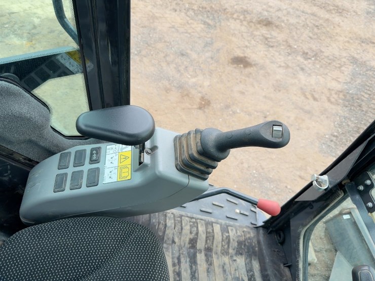 2023-bobcat-e42-image-30