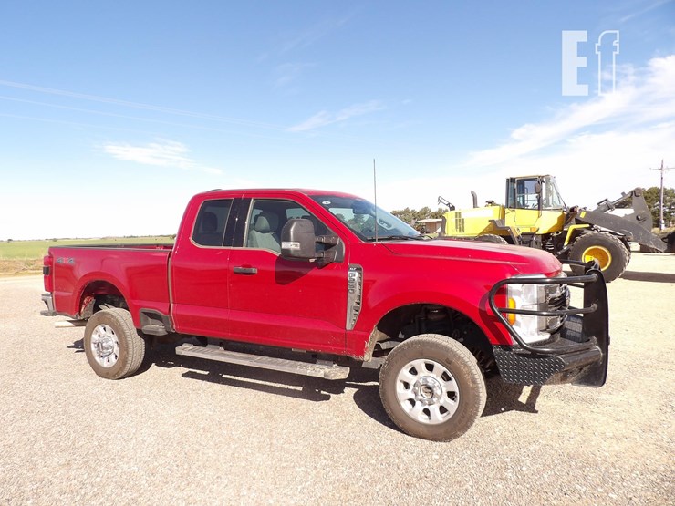 2023-ford-f250-image-9