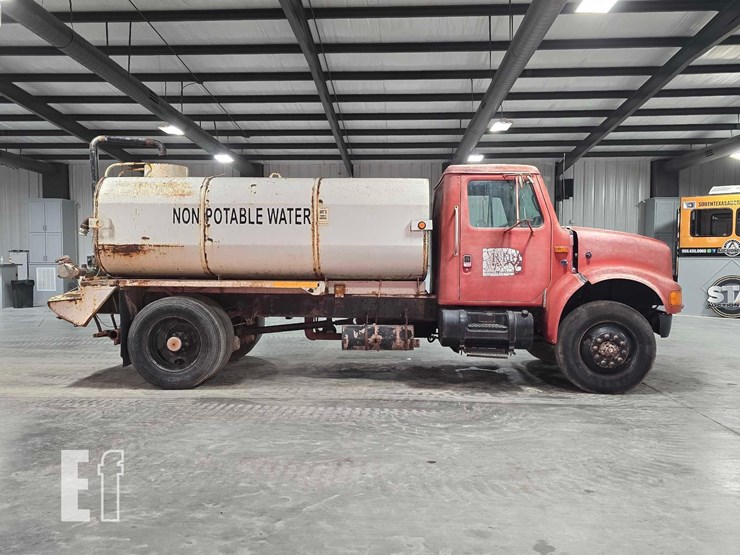 1990-international-4900-image-6