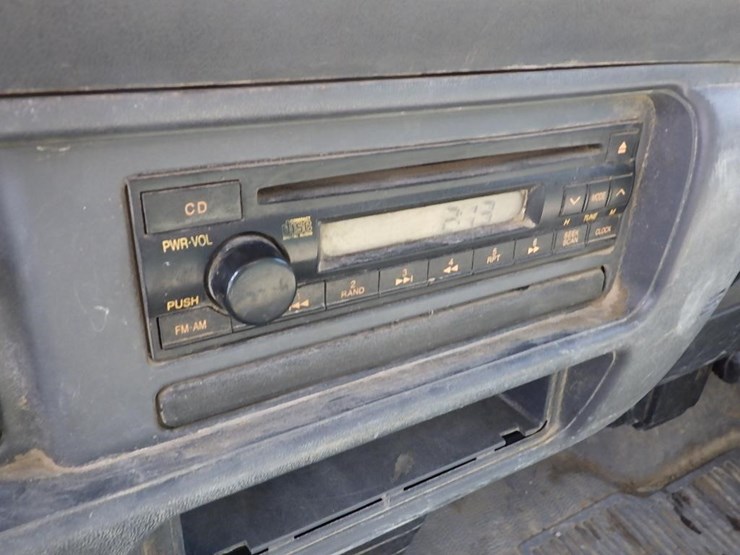 2007-isuzu-nqr-image-32