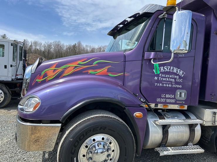 2010-massey-ferguson-8-image-14