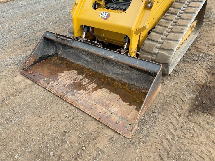 2023-caterpillar-279d3-image-9