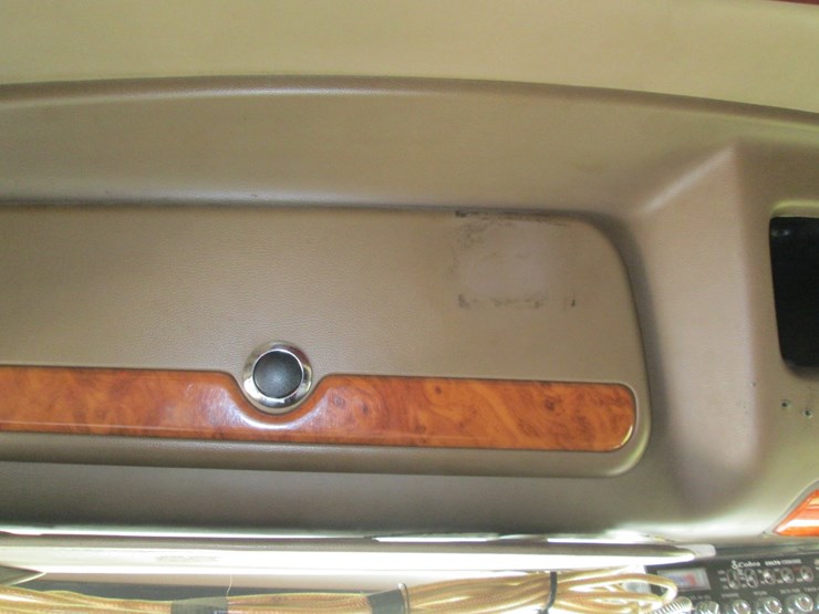 2008-peterbilt-389-image-38