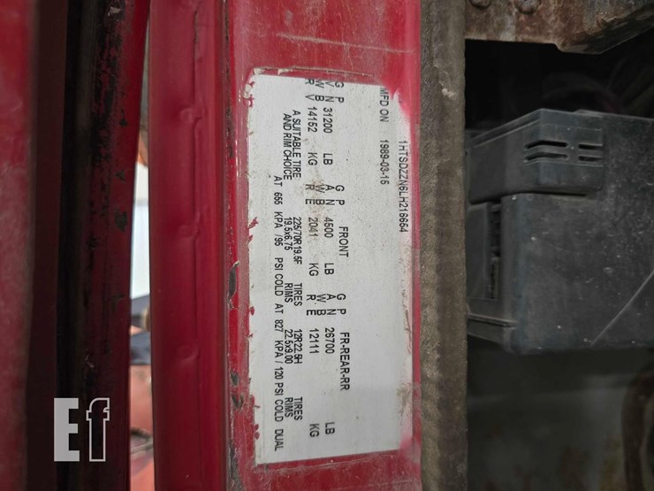 1990-international-4900-image-26