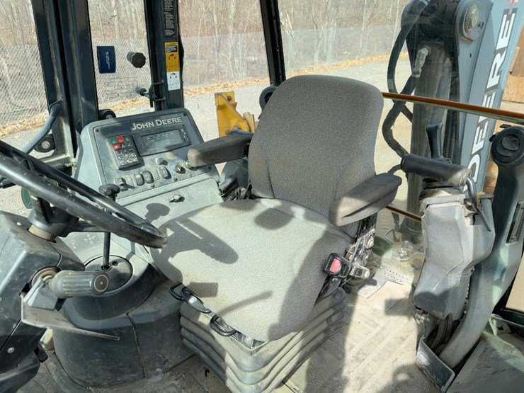 2012-deere-410k-image-22