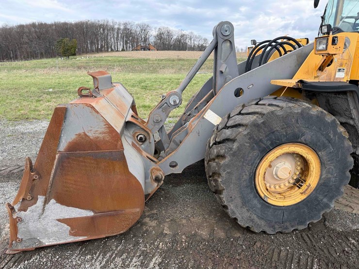 volvo-l180e-image-12