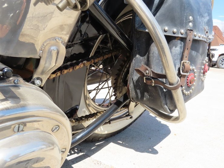 1948-harley-davidson-motorcycle-image-21