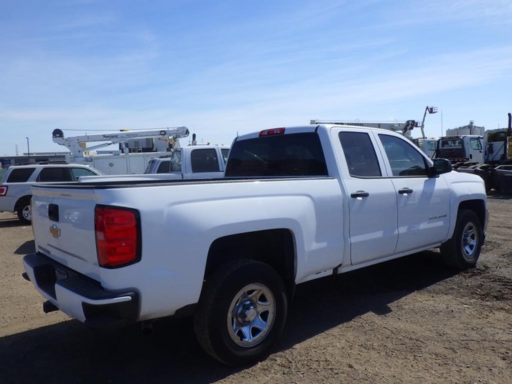 2016-chevrolet-1500-image-3