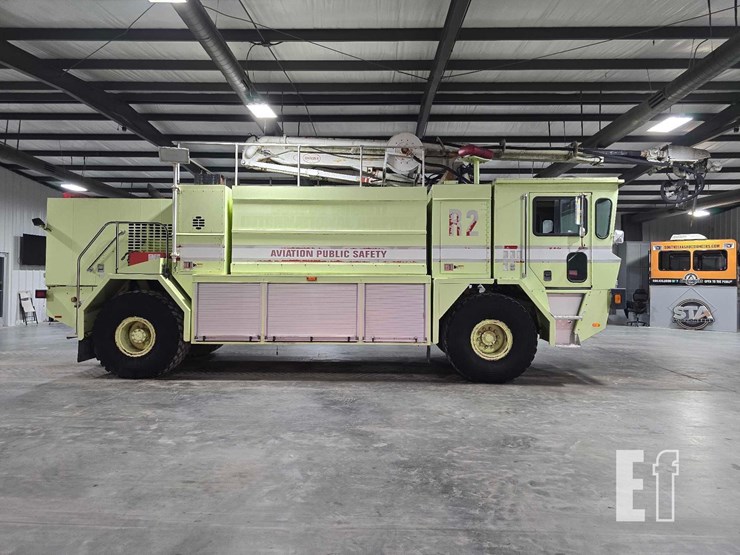 1996-oshkosh-t1500-image-6