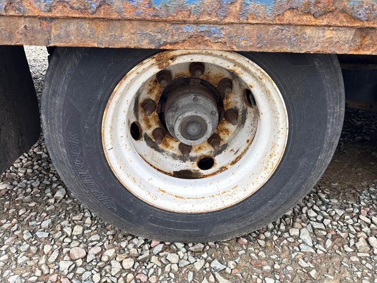 2018-massey-ferguson-8-image-28