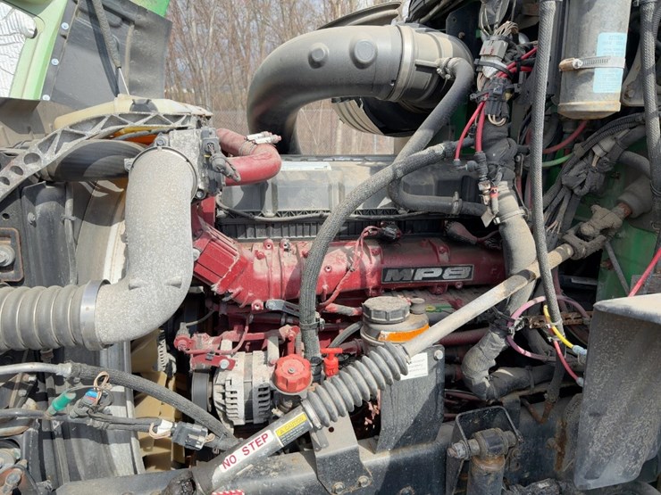 2018-mack-pinnacle-cxu613-image-8