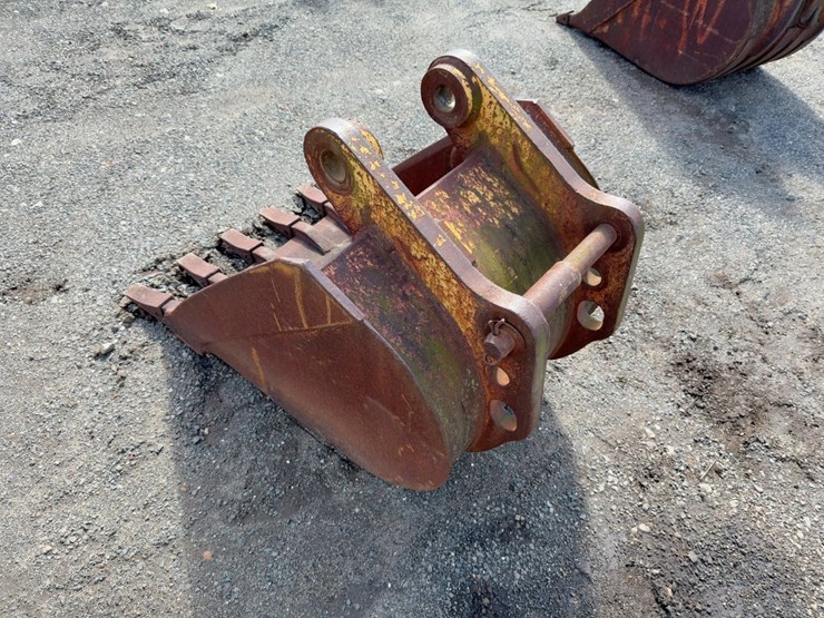 john-deere-310-image-3