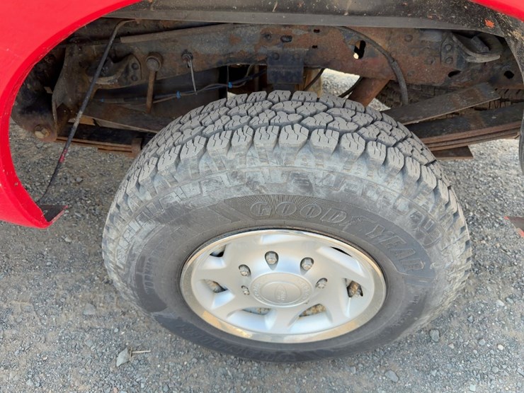 2003-ford-f250-xl-image-10