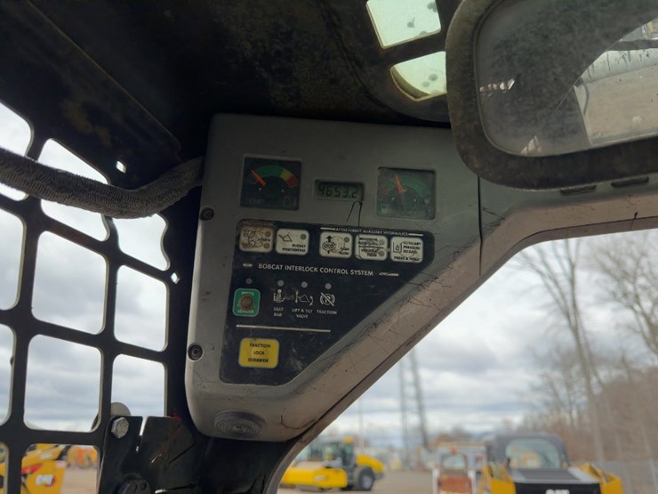 2007-bobcat-s300-image-19