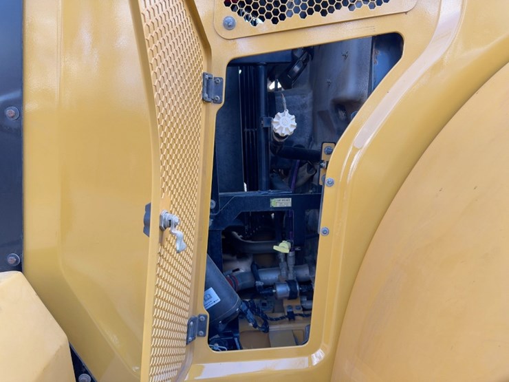 2017-caterpillar-950m-image-19