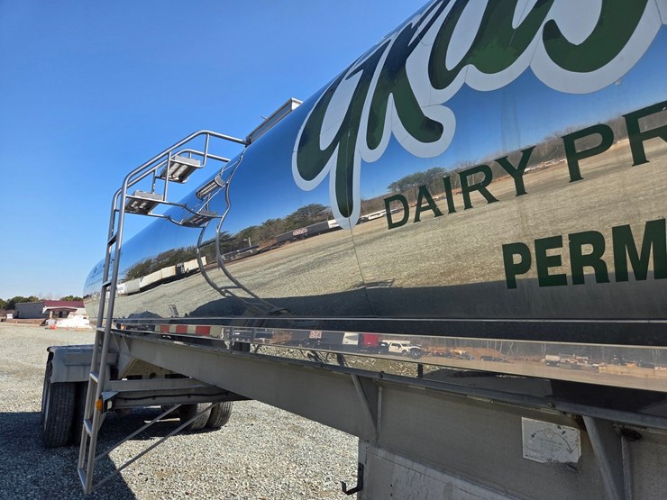 1978-walker-tanker-image-11