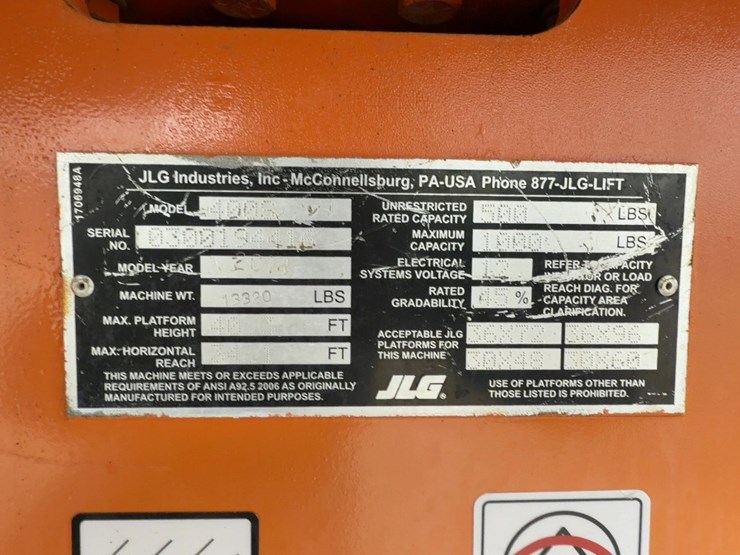 2014-jlg-400s-image-19