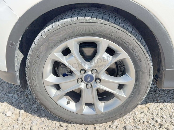 2014-ford-escape-titanium-image-53