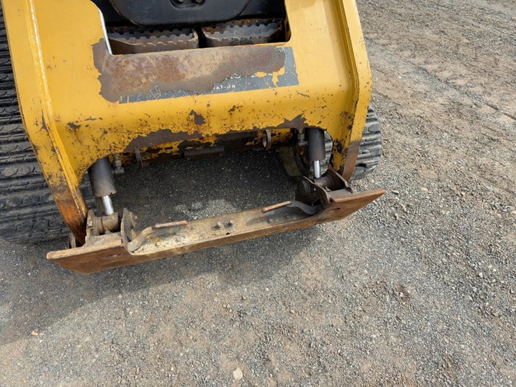 2014-caterpillar-247b3-image-8