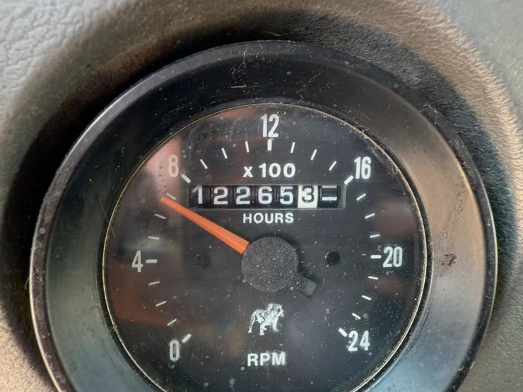 2001-mack-rd688s-image-34