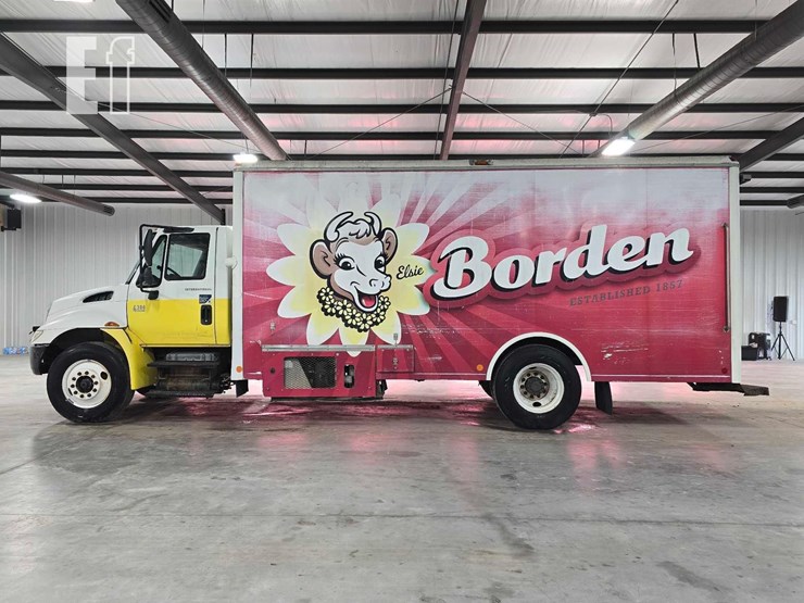 2007-international-durastar-4300-image-5