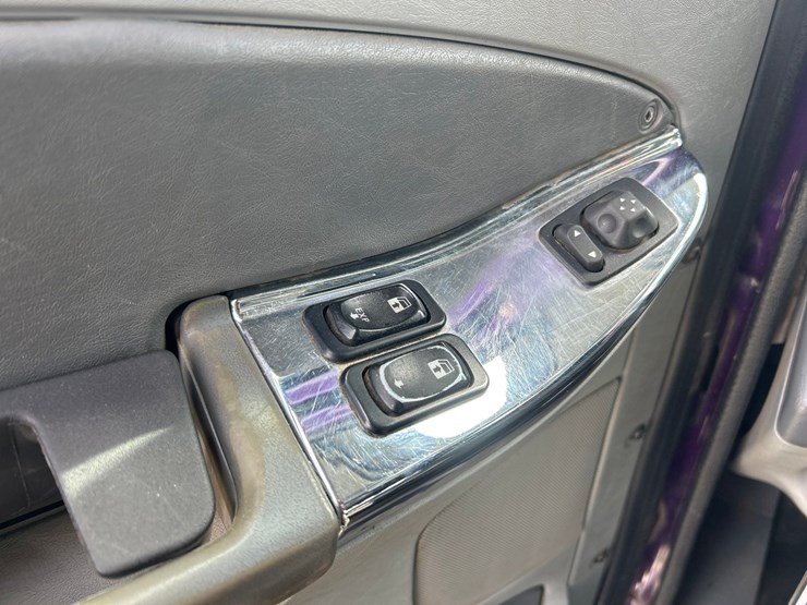 2010-massey-ferguson-8-image-73