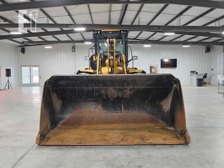 2019-caterpillar-938m-image-7