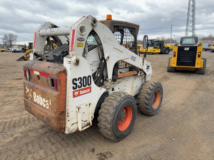 2007-bobcat-s300-image-5