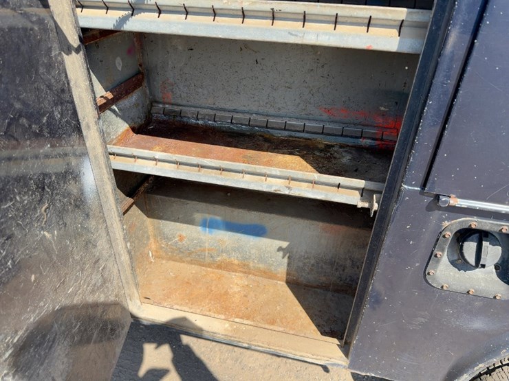 2002-ford-f350-xl-image-15