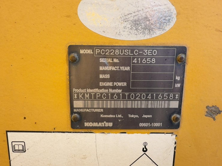 2009-komatsu-pc228us-lc-3e0-image-43