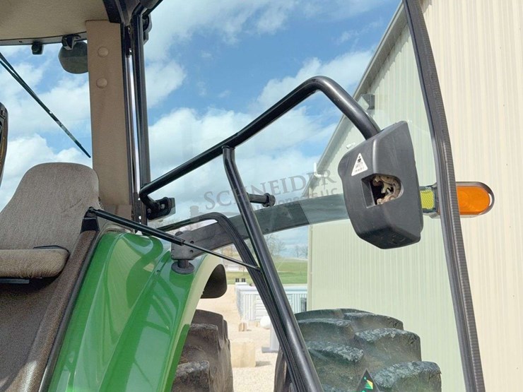 john-deere-200-image-70