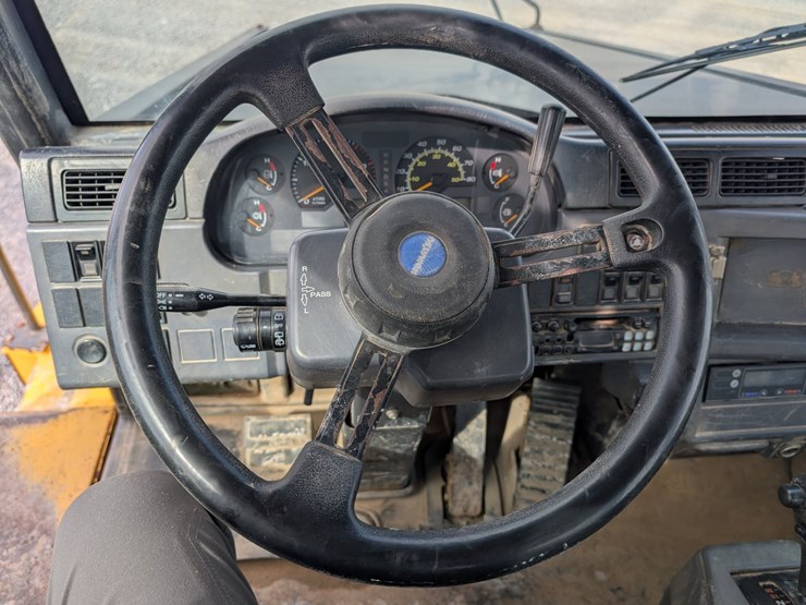 2008-komatsu-hm400-2-image-7